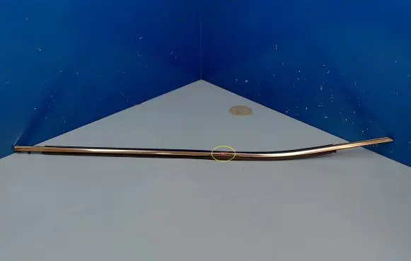 Front door glass trim molding