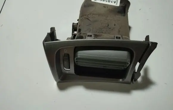 Subaru Forester SH Dash center air vent grill 66110FG010