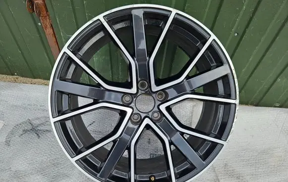 Audi Q5 SQ5 R20 alloy rim 80A601025BP