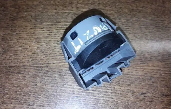 Ford Focus Ignition lock contact 98AB11572BE