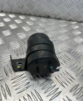 Vacuum air tank