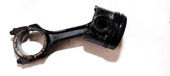 Ford Mondeo Mk III Piston with connecting rod 246558 20g