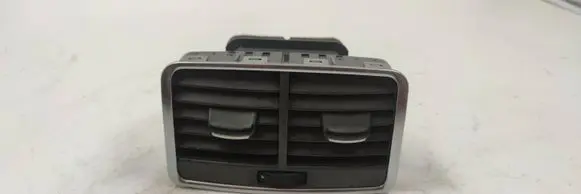 Rear air vent grill