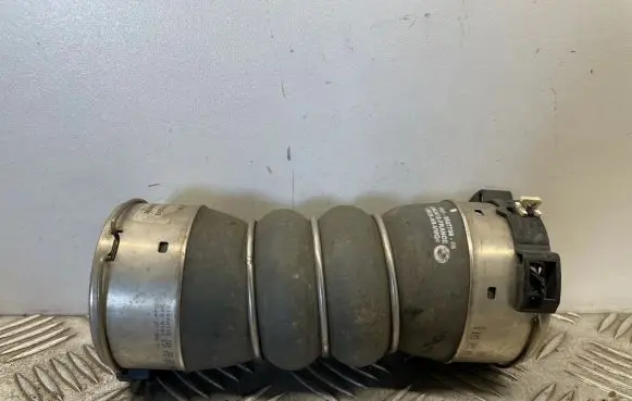 BMW 4 F36 Gran coupe Intercooler hose/pipe 8507706