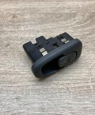 Volvo S70 V70 V70 XC Electric window control switch 03458518
