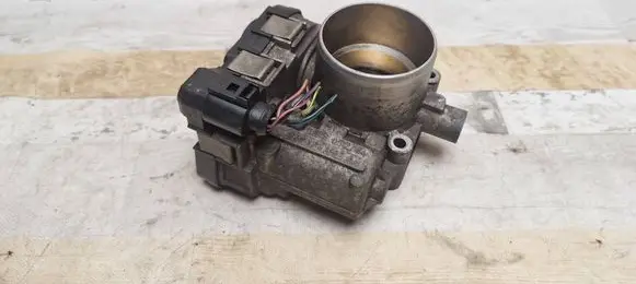Volkswagen Golf Plus Throttle valve 03C133062A 03C133062
