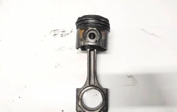 Volvo V70 Piston with connecting rod