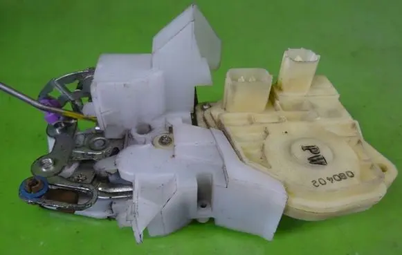 Honda City Front door lock