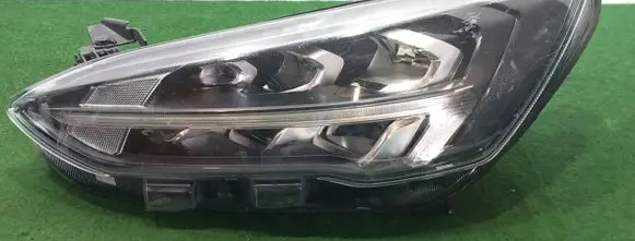 Ford Focus Headlight/headlamp JX7B-13E015-CE 26012019