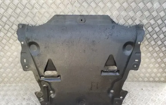 Volvo XC70 Engine splash shield/under tray 31425092