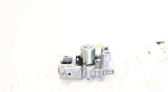 Mercedes-Benz CLA C118 X118 Gear shifter/selector 12479063203