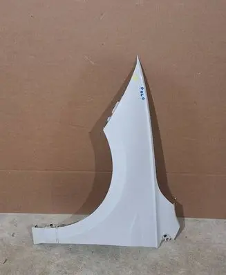 Volkswagen Polo VI Fender 