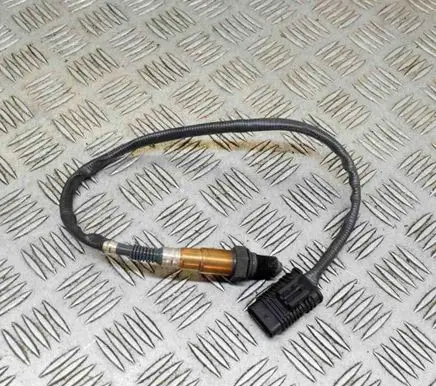 BMW 3 F30 F35 F31 Lambda probe sensor 0258027103 8631047