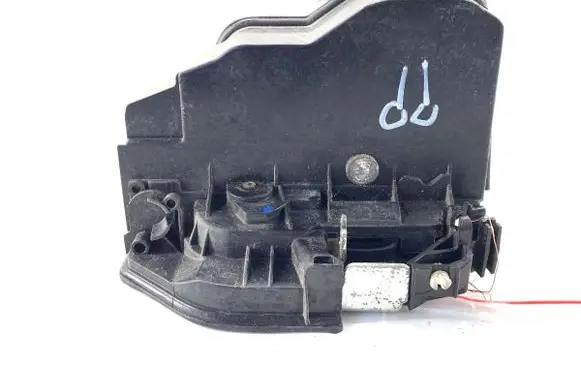 BMW 4 F32 F33 Front door lock 7229458