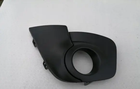 Renault Twingo II Front bumper lower grill 6938