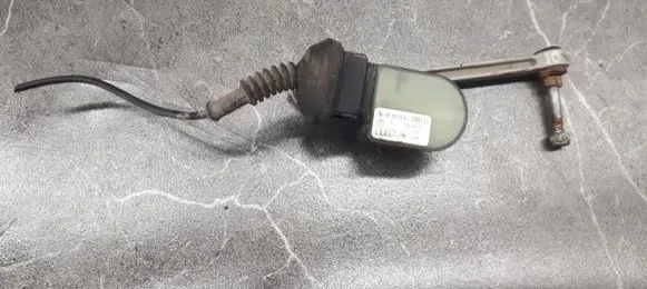 Volkswagen Phaeton Front height sensor lever 3D0941286D