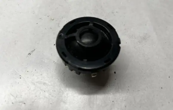 Ford Mustang VI Subwoofer speaker FR3T18808AA
