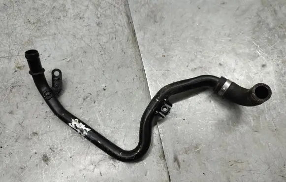 Volkswagen Touareg II Engine coolant pipe/hose 059121064E
