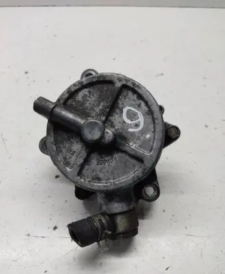 Nissan Primera Vacuum pump 14650AD200 X2T55671 A02602