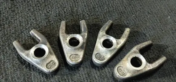 Renault Espace IV Fuel Injector clamp holder