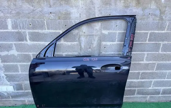 Mercedes-Benz GLB x247 Front door 