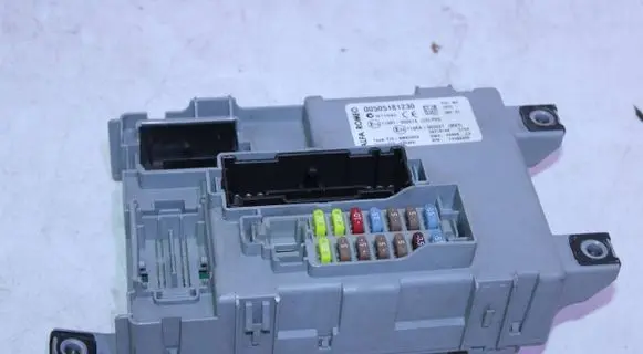 Alfa Romeo Mito Fuse box set 00505181230 505181230 28218148