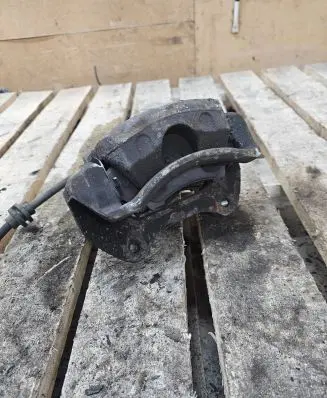 Opel Insignia A Front brake caliper