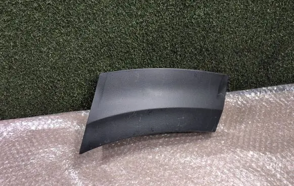Man TGE 1gen Fender trim (molding) 7C0853507