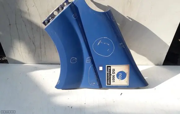 Nissan Primastar Fender