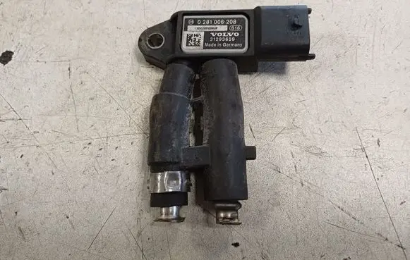 Volvo V40 Exhaust gas pressure sensor 0281006208 31293659