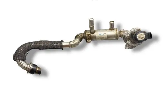 Ford Focus EGR valve cooler 3M5Q9F464BC 1192009 VP1U3H9P445BB