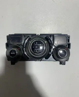 Citroen C3 Climate control unit 96711892XU