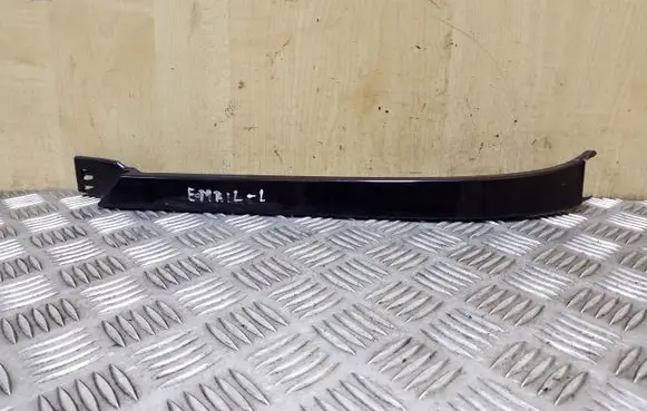 Mercedes-Benz ML W163 Under headlight/headlamp trim 1638260177