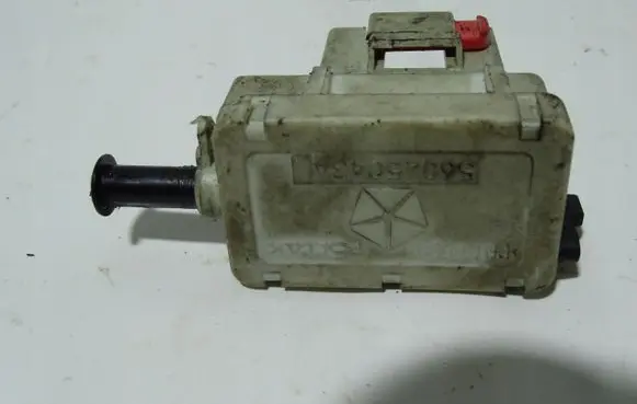 Chrysler PT Cruiser Brake pedal sensor switch 56045043AC