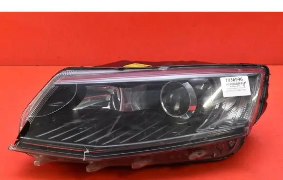 Skoda Octavia Mk3 (5E) Headlight/headlamp 5E1941015B