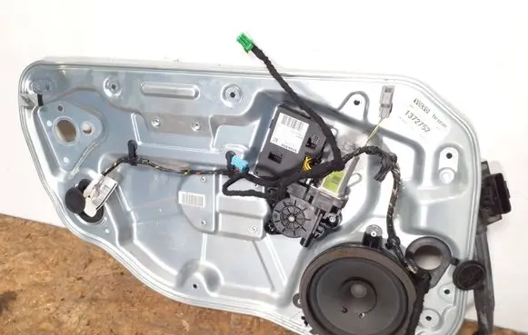 Volvo S40 Front door window regulator with motor 30798104AB 1372752