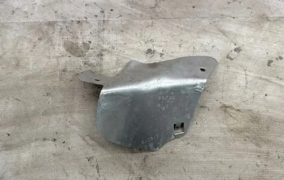 Exhaust heat shield