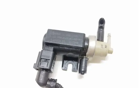 Volkswagen Sharan Turbo solenoid valve 1J0906627A 72290325 01T345