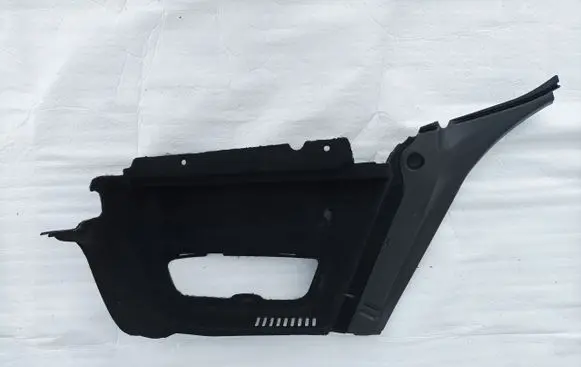 Mercedes-Benz A W176 Tailgate/boot cover trim set A1766900641