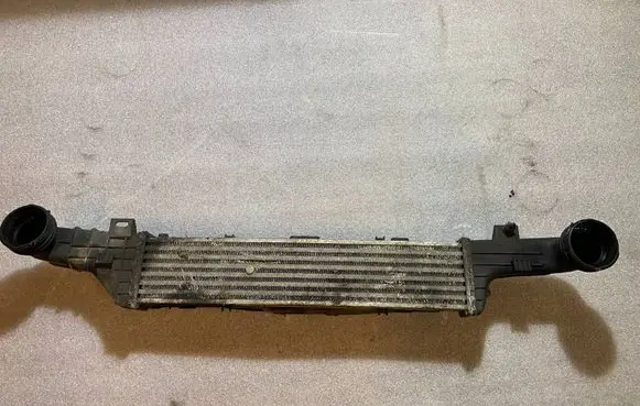 Mercedes-Benz E W210 Intercooler radiator A2105002000 2105002000