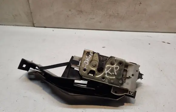 Ford Focus Front door lock 