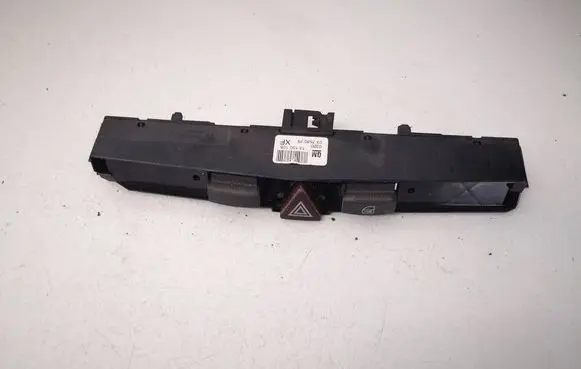 Opel Astra H Hazard light switch 13100105