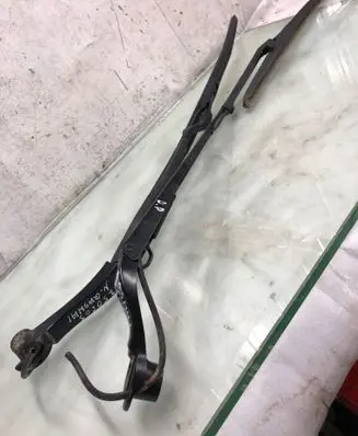 Nissan Qashqai J12 Windshield/front glass wiper blade 
