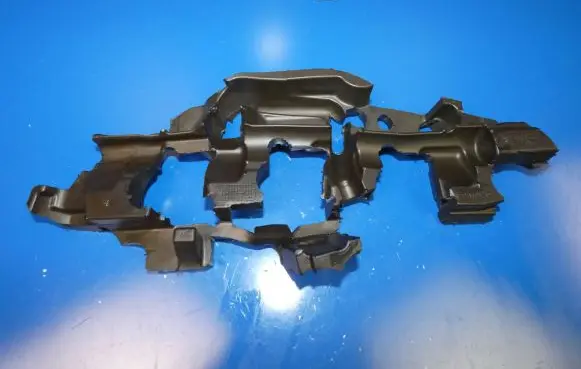 Volvo V40 Engine cover (trim) CM5G-9U550-AA 1053A