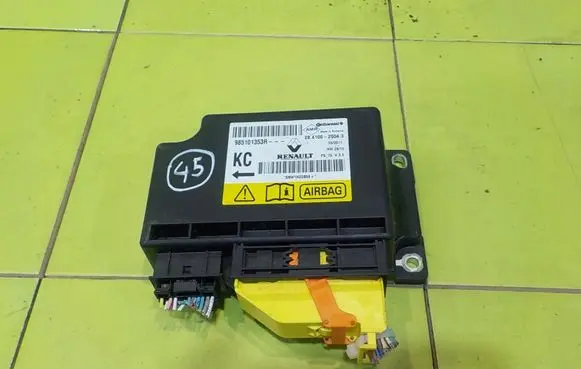 Renault Megane III Airbag control unit/module 985101353R