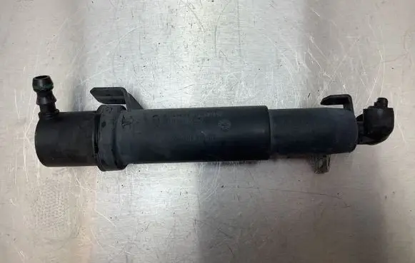 Mercedes-Benz E W211 Headlight washer spray nozzle 2118600547 8WT00839601