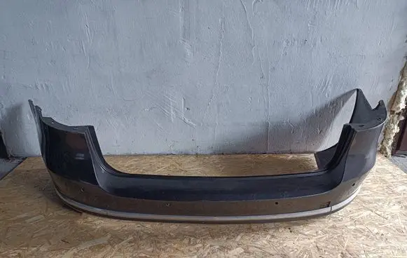 Volkswagen PASSAT B7 Rear bumper 3AF807421A