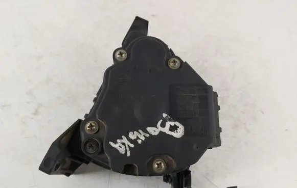 Volvo V70 Accelerator pedal position sensor 00776905 9447135 9447136