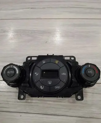 Ford Fiesta Climate control unit 8A6T18C612