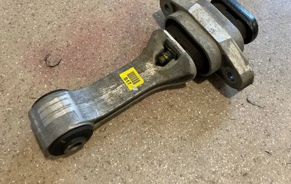 KIA Sorento IV Gearbox mounting bracket 21952S1200